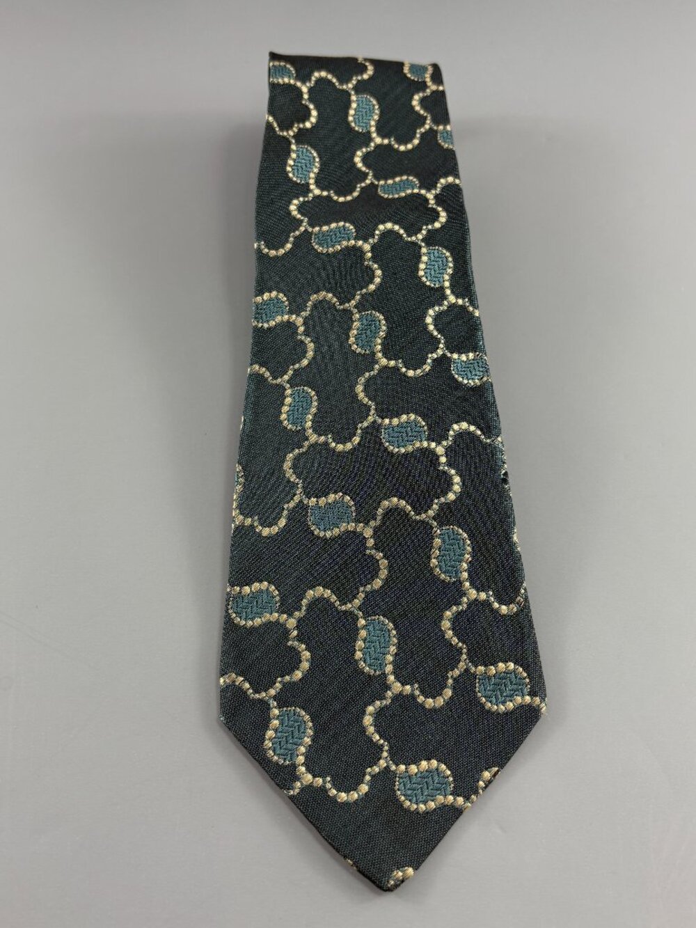 Giorgio Armani Green / Cream Men's Tie 3 1/2" x 60" Vintage